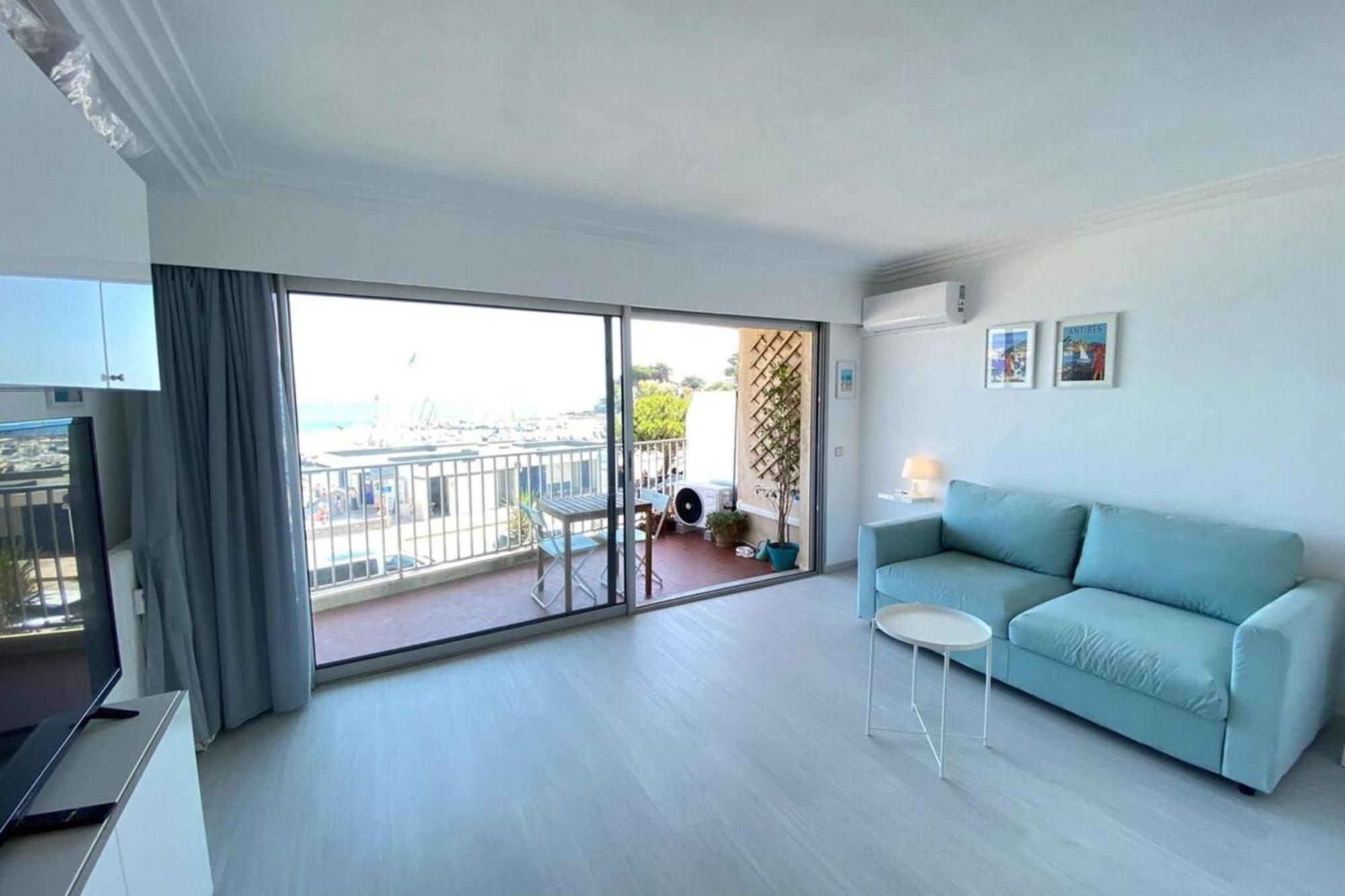 06At1 - Cosy Seaside Studio In An Ideal Location อองทีบส์ ภายนอก รูปภาพ