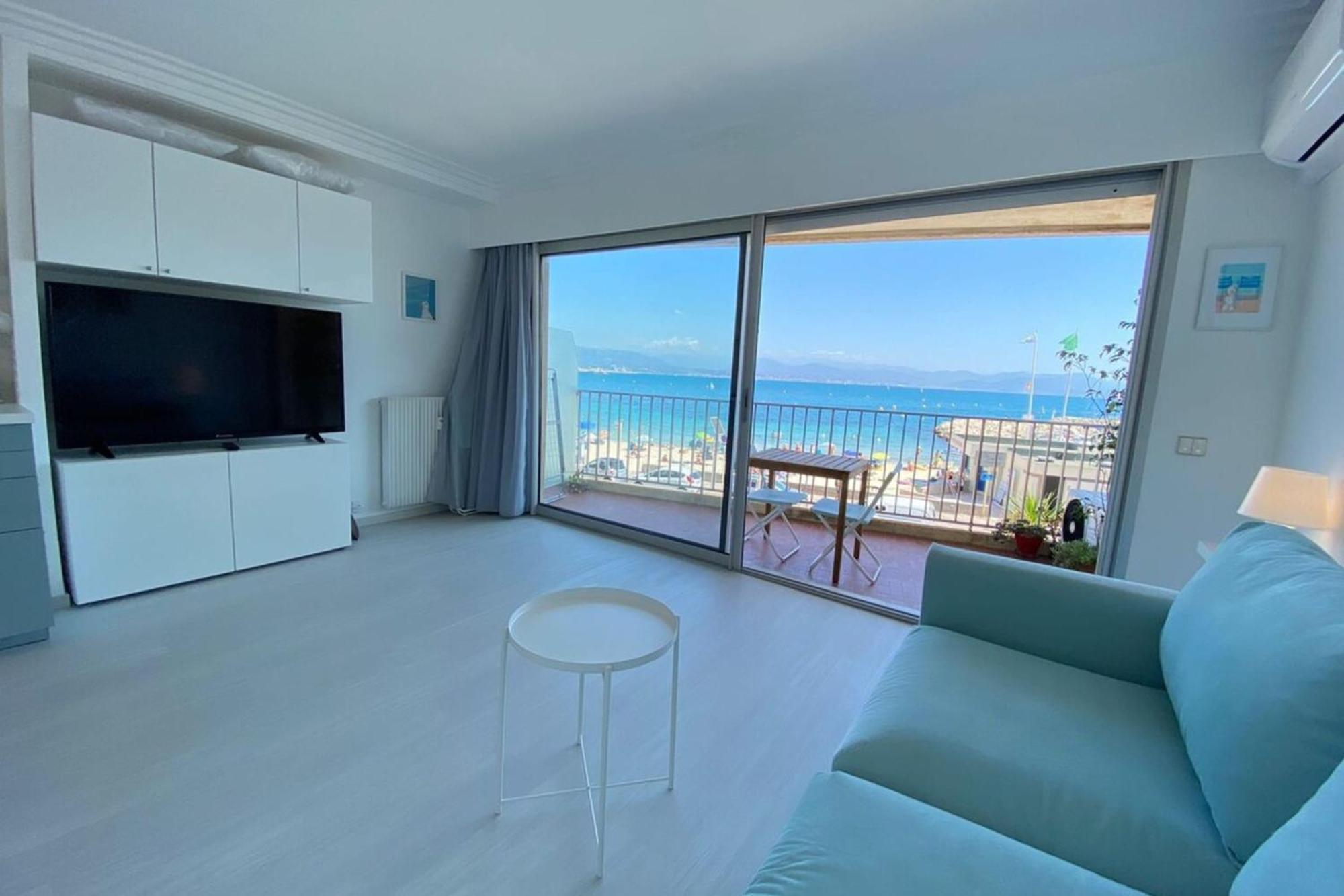 06At1 - Cosy Seaside Studio In An Ideal Location อองทีบส์ ภายนอก รูปภาพ